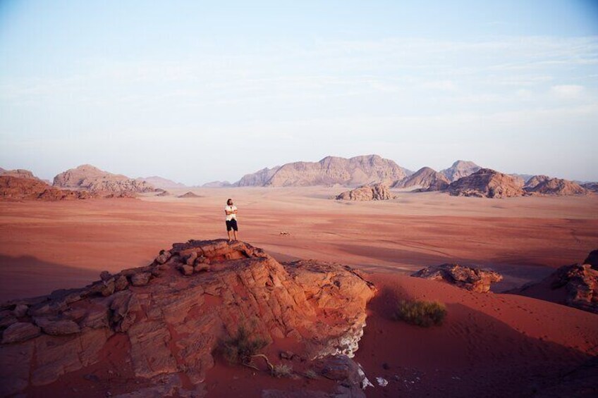 Two-Hour Jeep Safari "Wadi Rum Highlights!" w/ Professional Guide