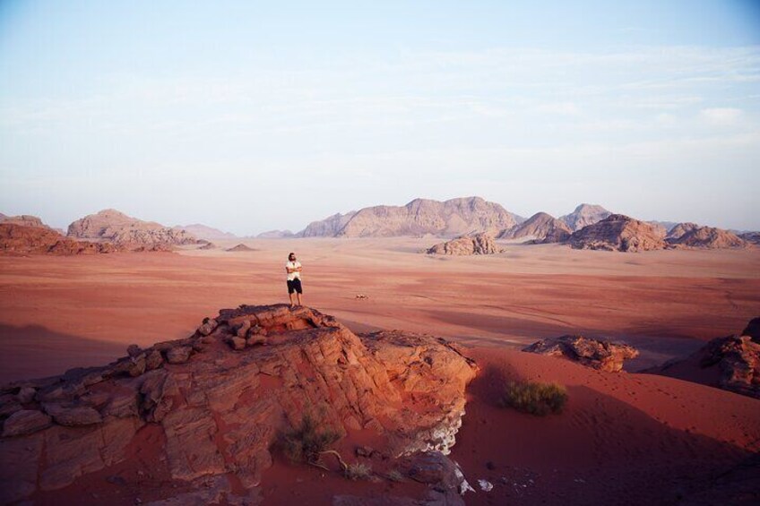 Jeep Tour in Wadi Rum with Professional Guide (Full day)