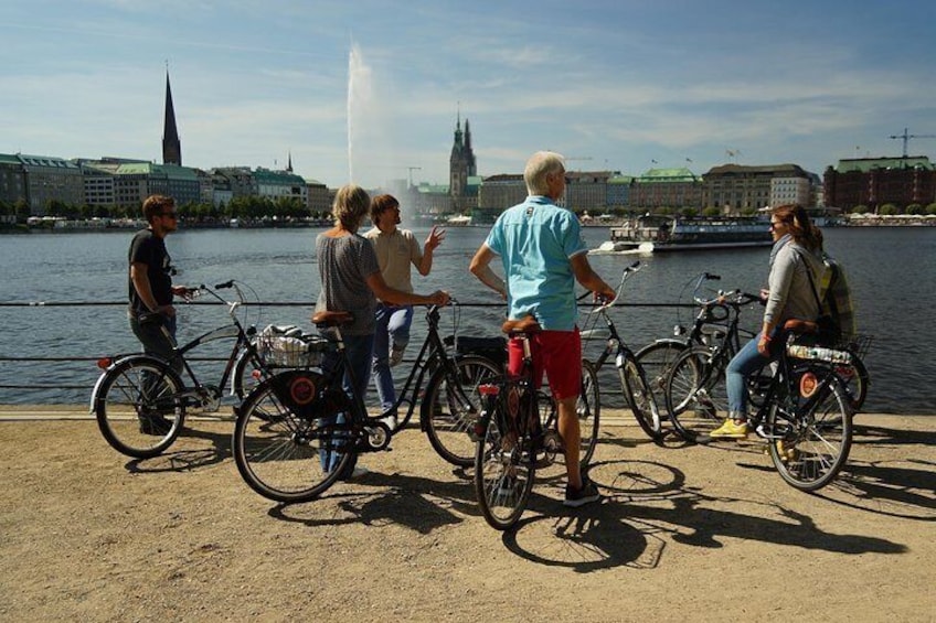 Tour at Alster lakes