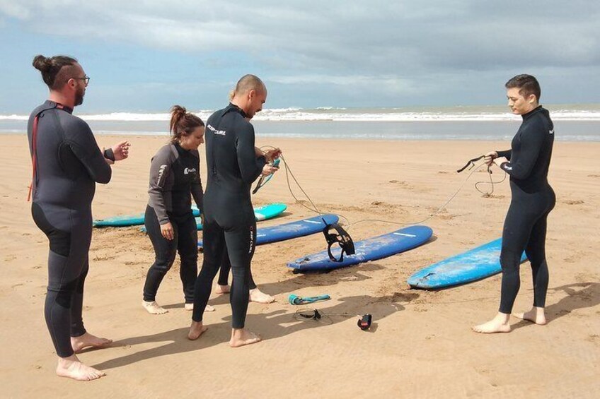 2h surfing in uncrowded spots