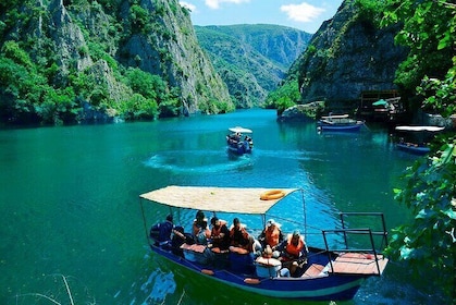 Excursión de medio día desde Skopje: Cruz del Milenio y cañón de Matka