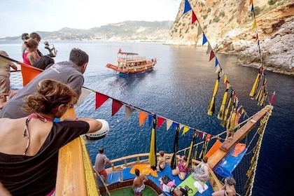 Alanya All-inclusive Pirates Boat Trip