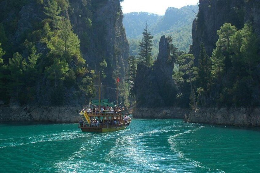 Green Canyon Full-Day All Inclusive Boat Trip