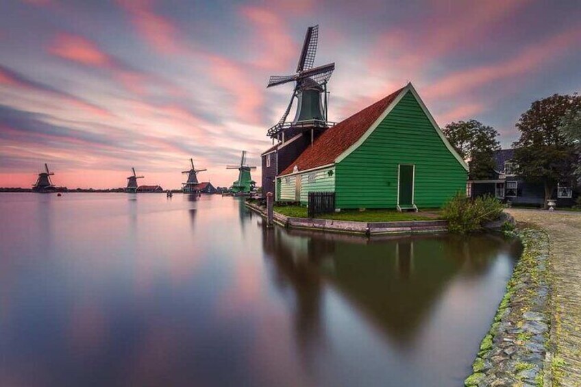 Countryside & Zaanse Schans Windmills Tour