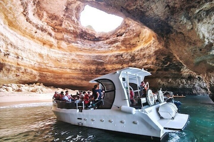 Benagil Cave Boat Tour - 2 uur van Portimão