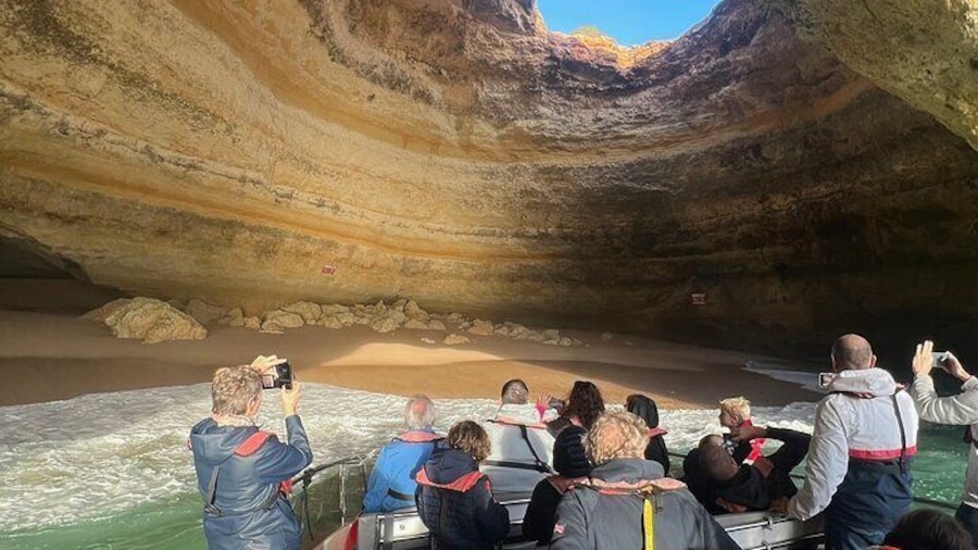 2 Hours Cruise Portimão to Benagil Cave & Marinha Beach