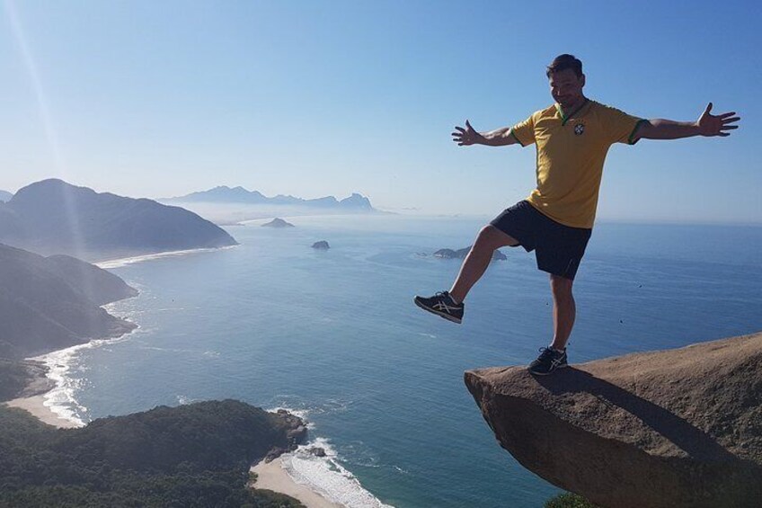 Pedra do Telégrafo Hiking Tour- Rio de Janeiro