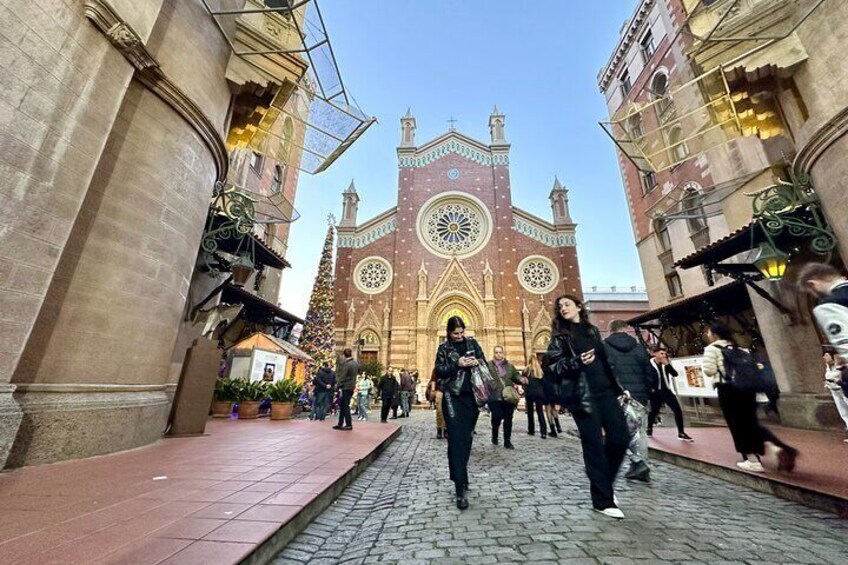 Istanbul Modern City Walking: Taksim to Galata With Secret Passages