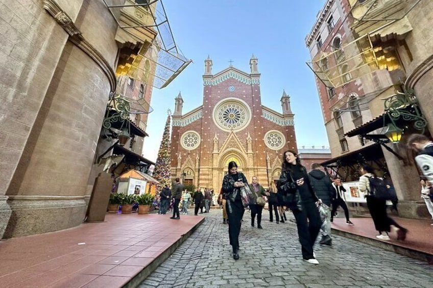 Istanbul Modern City Walking: Taksim to Galata With Secret Passages