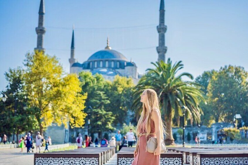 Istanbul Small-Group City and Secret Streets Tour with Guide