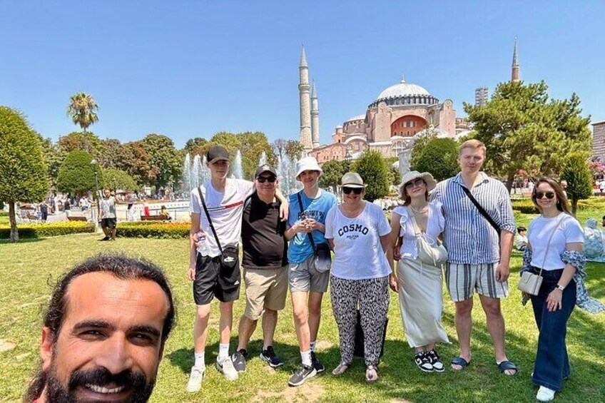 Istanbul Small-Group City and Secret Streets Tour with Guide