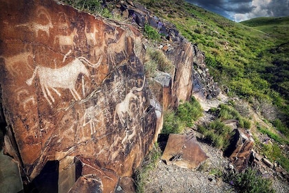Ancient petroglyphs of Tanbaly - UNESCO World Heritage