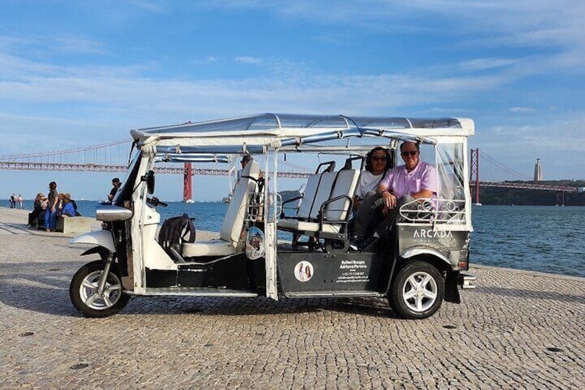 True 4Hour/Half day TukTuk Tour of Lisbon - Local Overview!