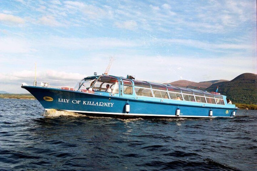 Cruise on The Lily of Killarney Watercoach