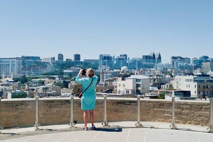 Baku: Sightseeing Walking Tour