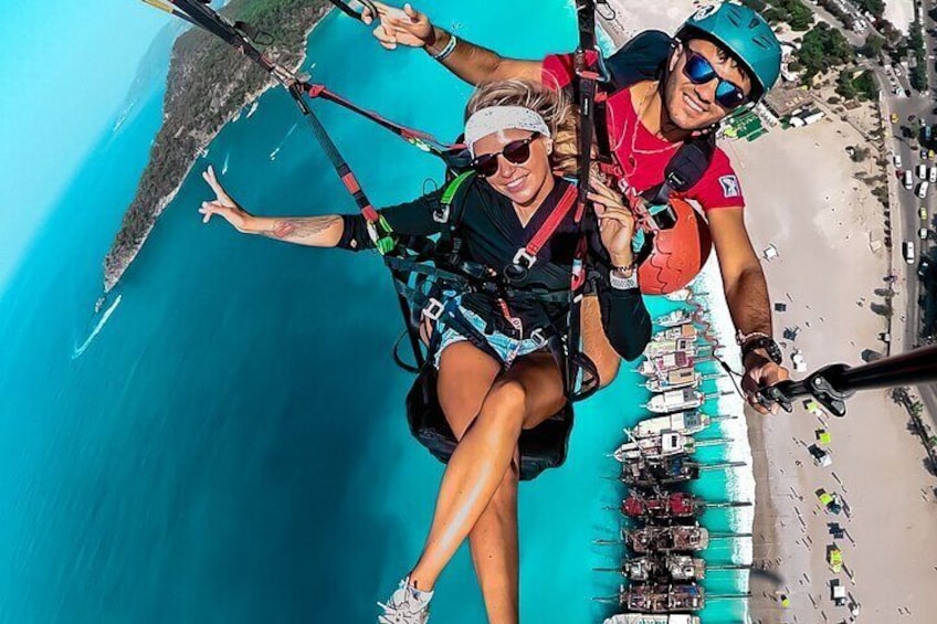 Tandem paragliding Over ölüdeniz boat trips.