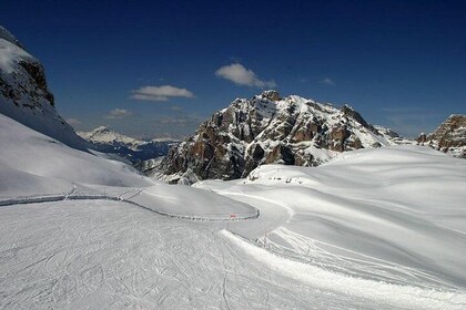 Dolomiti and First World War Sites Ski Tour from Cortina d'Ampezzo