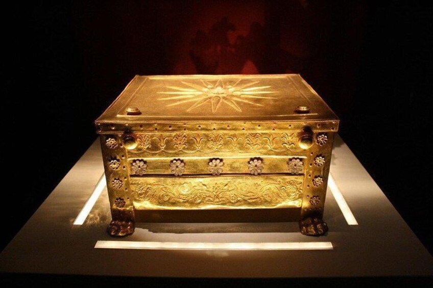 Vergina Royal Tombs Half Day Private Tour from Thessaloniki - Group Price!