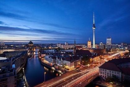 Dîner-croisière au coucher du soleil avec une visite de Berlin