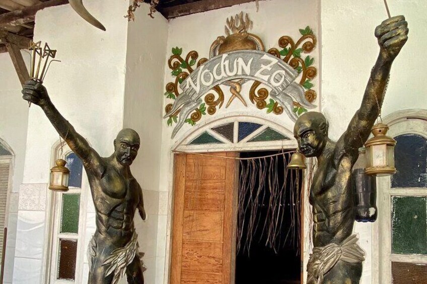 Afro-Brazilian Roots city Tour in Salvador with lunch at Favela