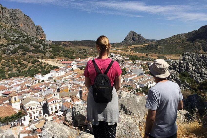 Private Guided Day Trip to the White Villages from Seville