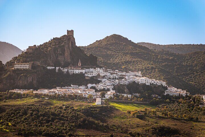 Private Guided Day Trip to the White Villages and Ronda from Seville