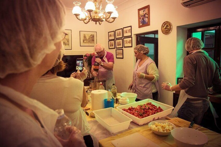 Cooking Class in Traditional Andalusian Housing