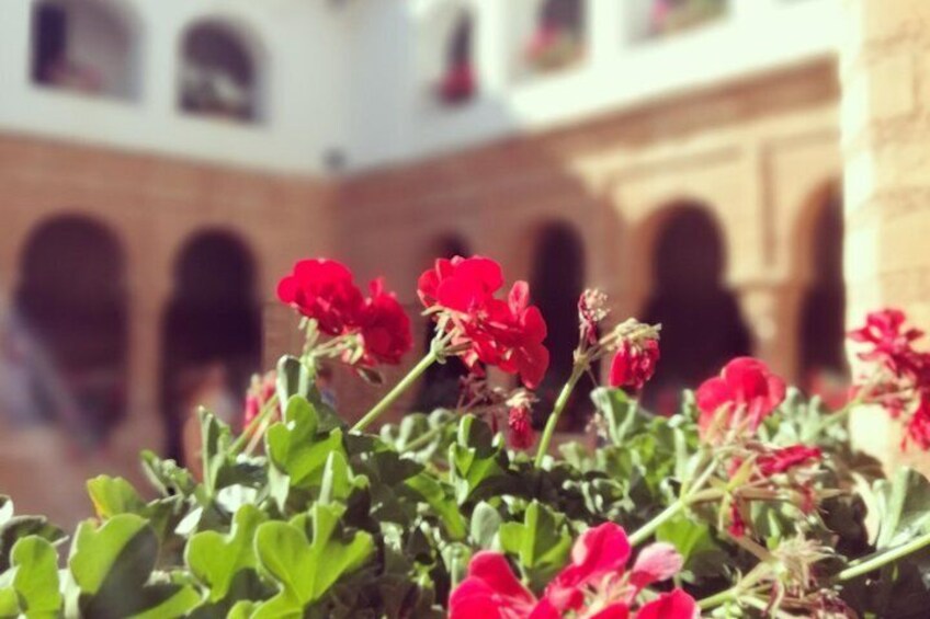 Columbian Places, behind the steps of Christopher Columbus