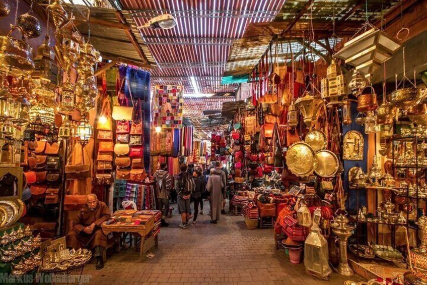 Full-Day Marrakech & Medina Guided Visit with Private Transport