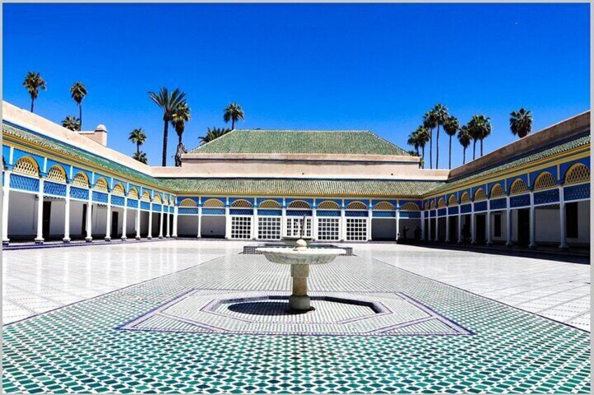 Full-Day Marrakech & Medina Guided Visit with Private Transport