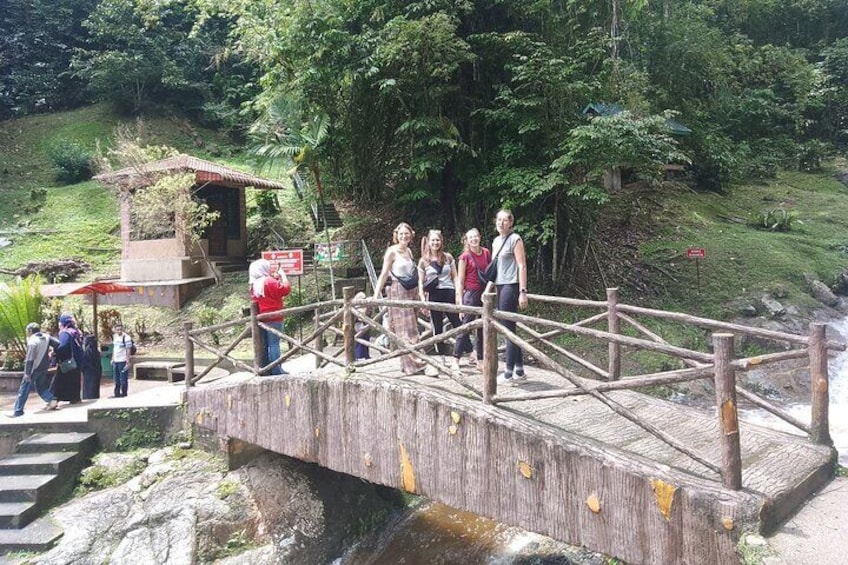 Lata Iskandar waterfall 