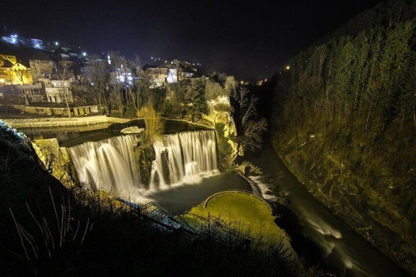 Waterfall by night