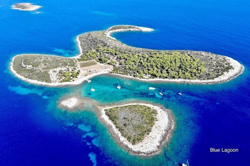 Blue Lagoon - island Budikovac - enjoy in swimming there