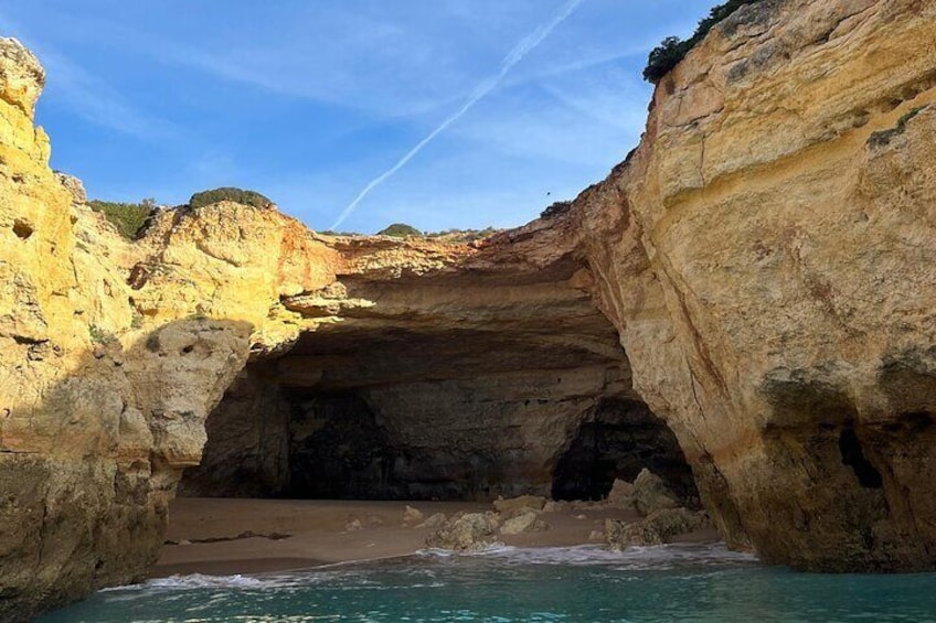 Dolphin's Cave - Benagil Caves Algarve Grutas Tridente Boat Trips
