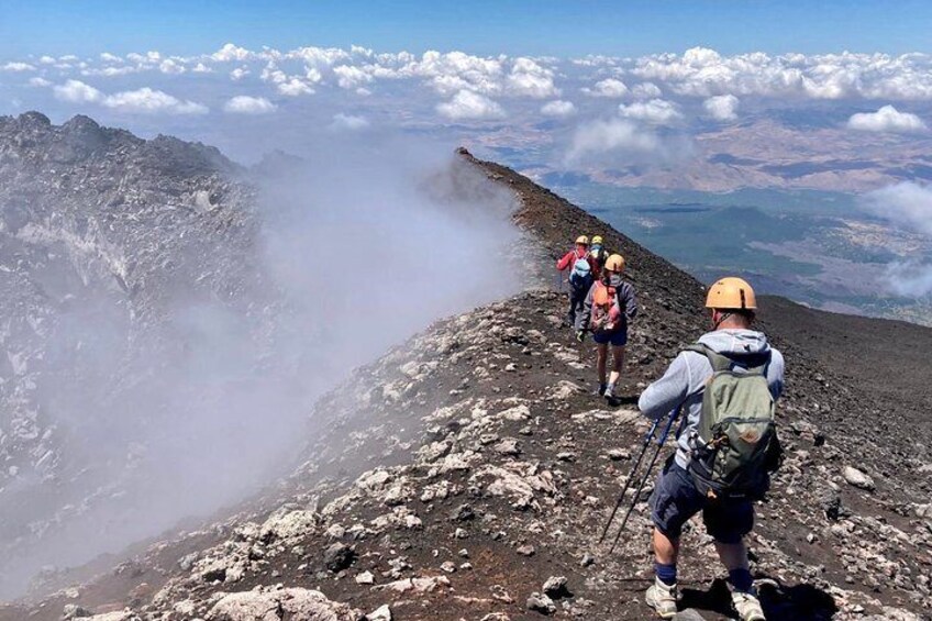 Summit Craters 3300mt:Guide Service+Cable car+jeep(one way)from Rifugio Sapienza