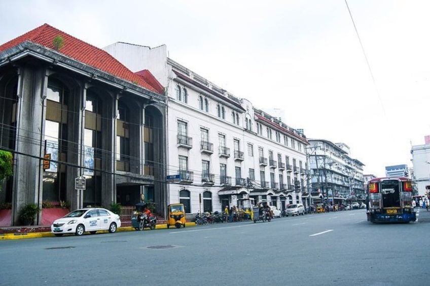 Explore the streets of old Manila