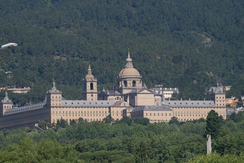 Visit El Escorial