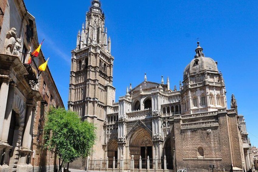 Toledo and Segovia from Madrid with Optional Lunch