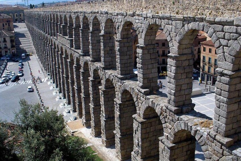 Toledo and Segovia from Madrid with Optional Lunch