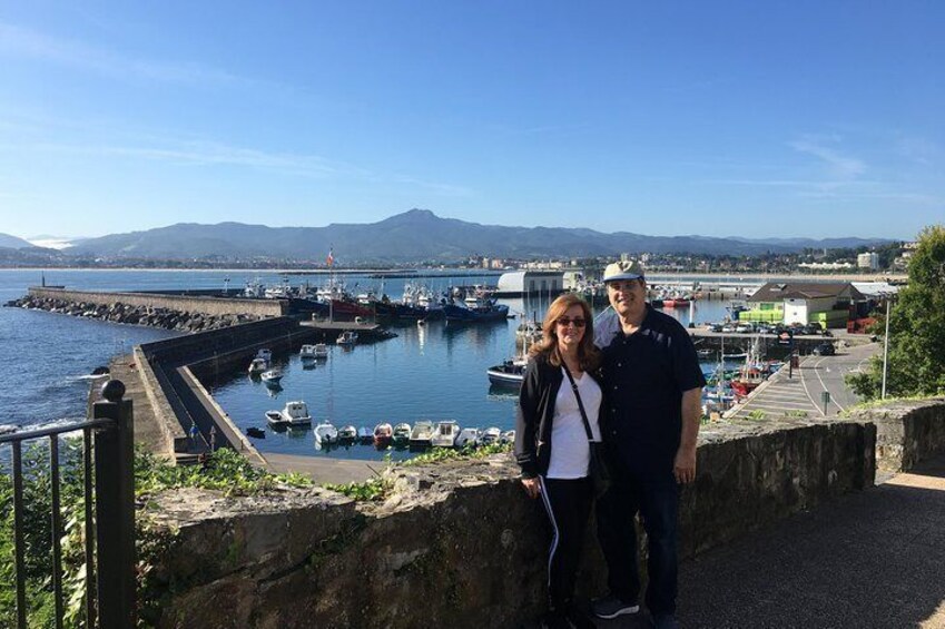 Private tour of Fuenterrabia, San Juan and San Pedro.