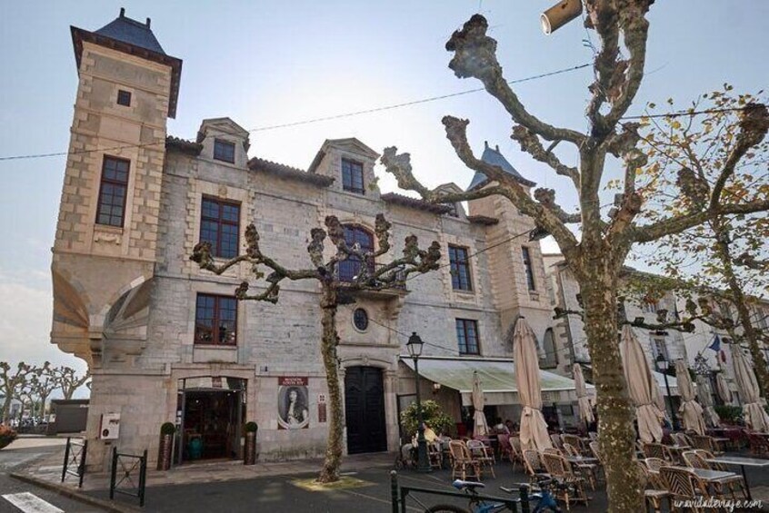 Private tour the jewels of the French-Basque Country.