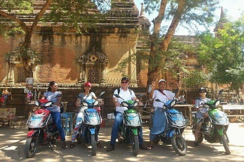 Bagan e-Bike Tour