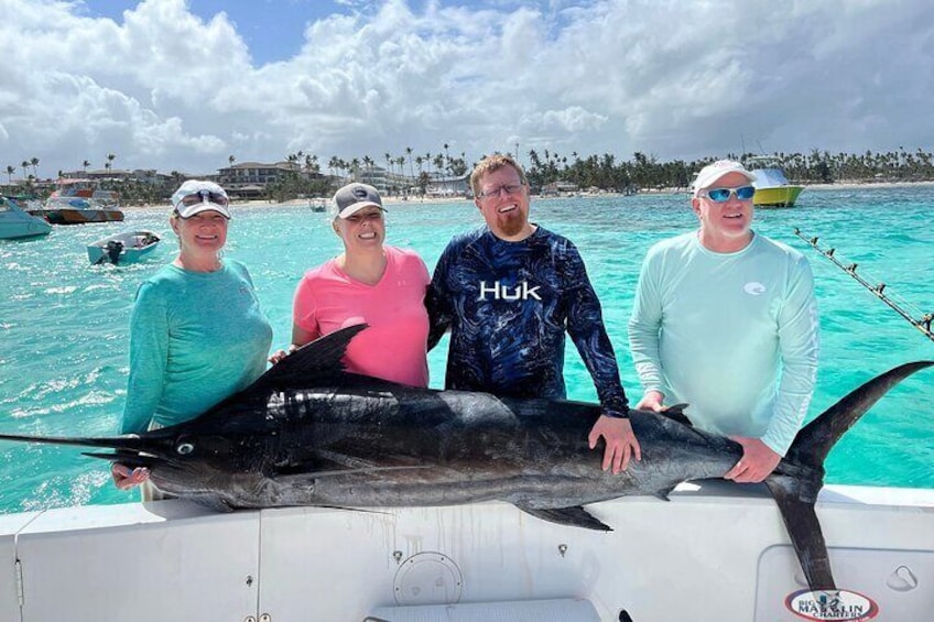 Punta Cana Private Fishing Charter on 39 Foot Boat with Bevarages
