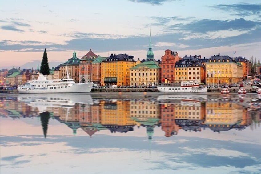 Stockholm City Tour + VIKING tour in Sigtuna city by private car