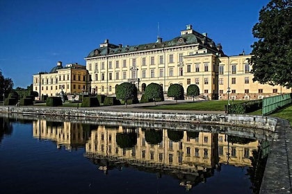 Stockholm Tour + Drottningholm Palace by VIP car PRIVATE Guide