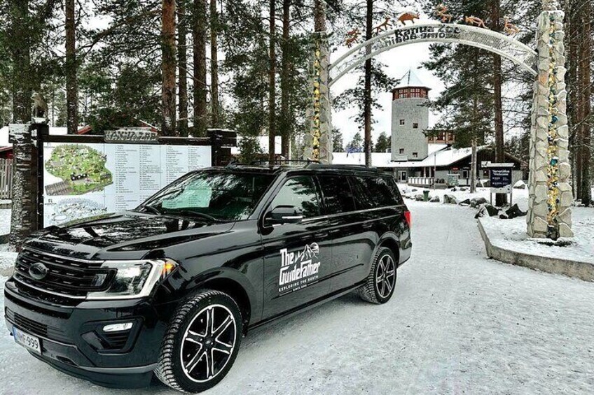 PRIVATE Ranua Zoo Tour from Rovaniemi by VIP Car