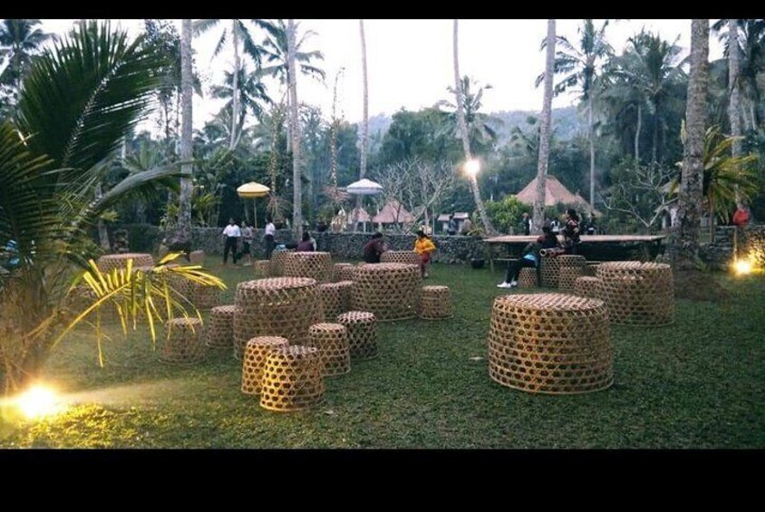 Bali Hindu Ritual's Offering Making Class