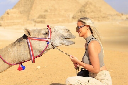 Private Day Tour Gizeh-piramides, Sphinx, Memphis en Saqqara