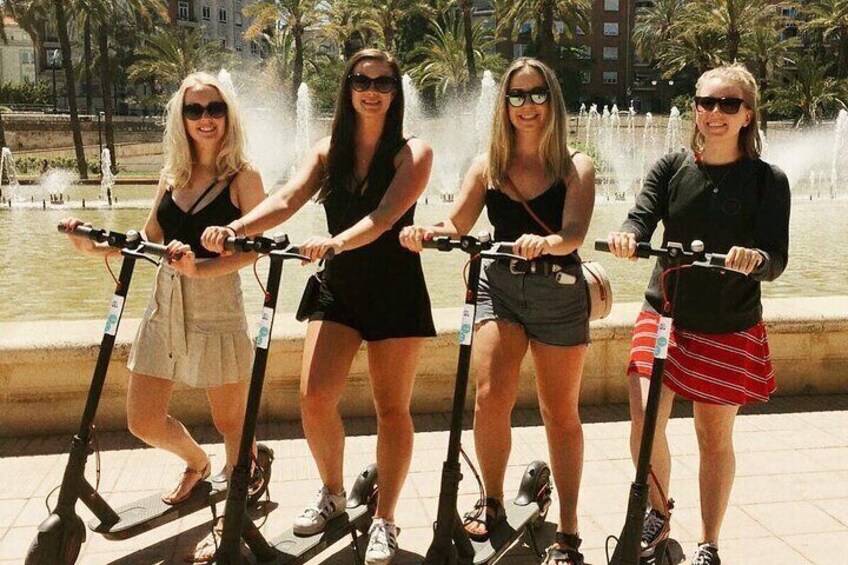 E-scooter City of Arts and Sciences Private Tour
