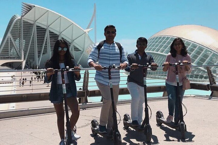 E-scooter City of Arts and Sciences Private Tour